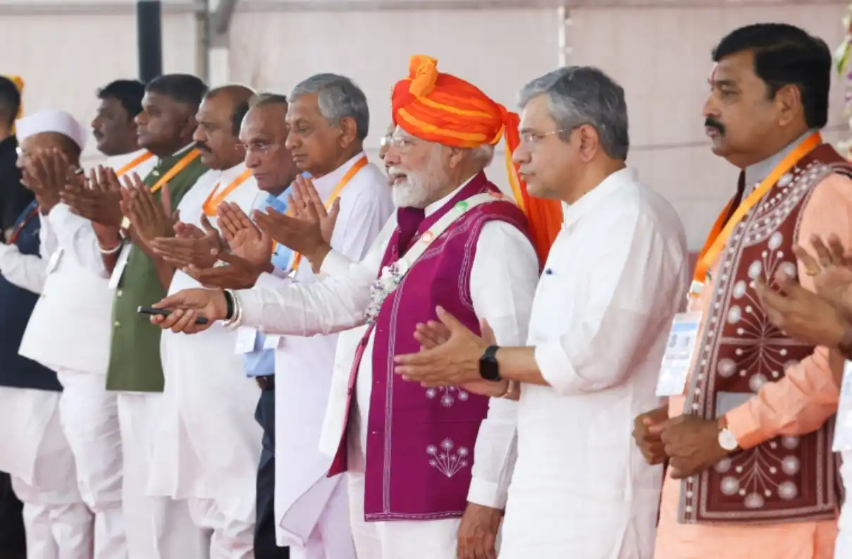 PM Modi’s Dahod Visit Signals Strategic Focus on Tribal Empowerment and Regional Growth